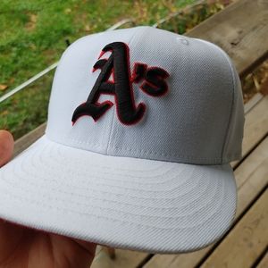 Oakland Athletics Fitted hat